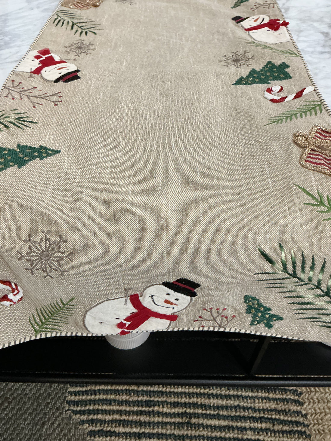 Snowman Detail Table Runner
