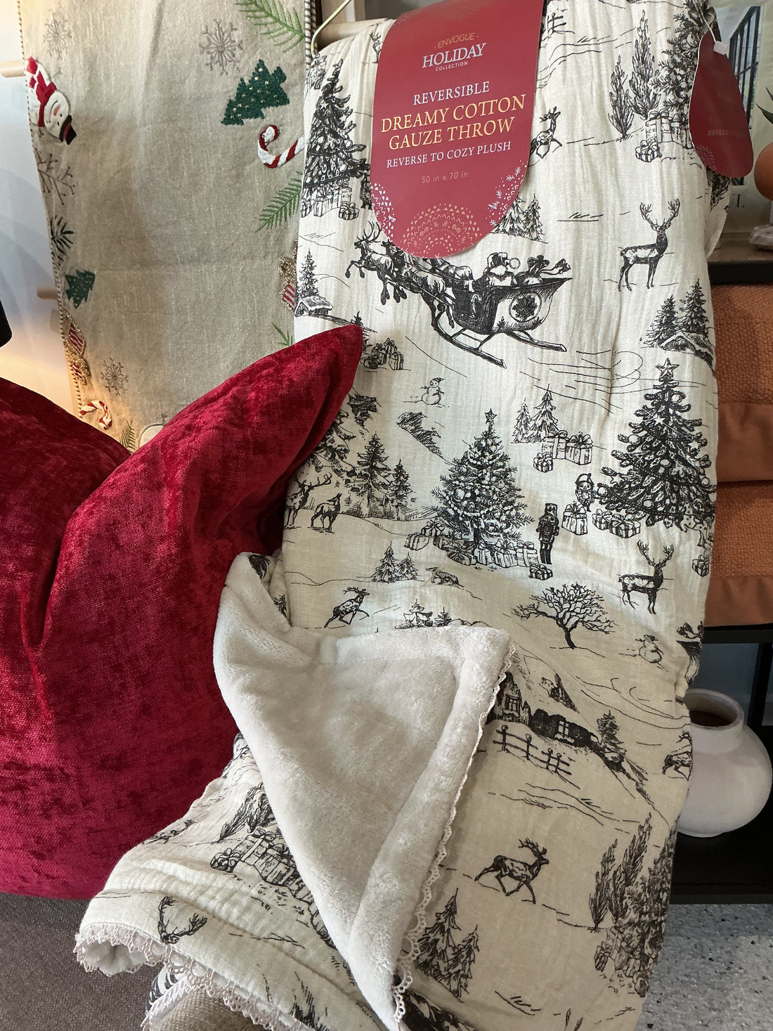 Holiday Reversible Plush Throw